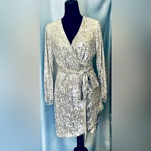 Gianni Bini all around sequins party dress …